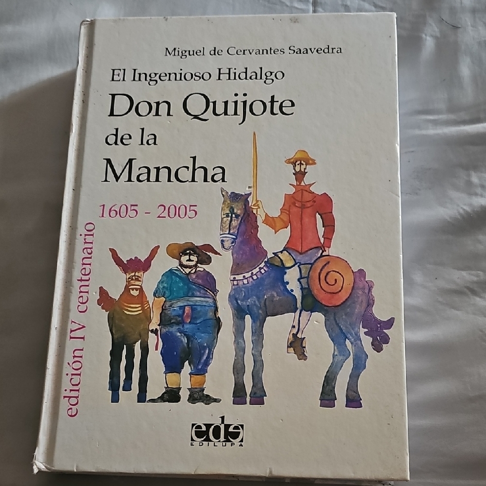 Don Quijote de la Mancha Book - Multicolor